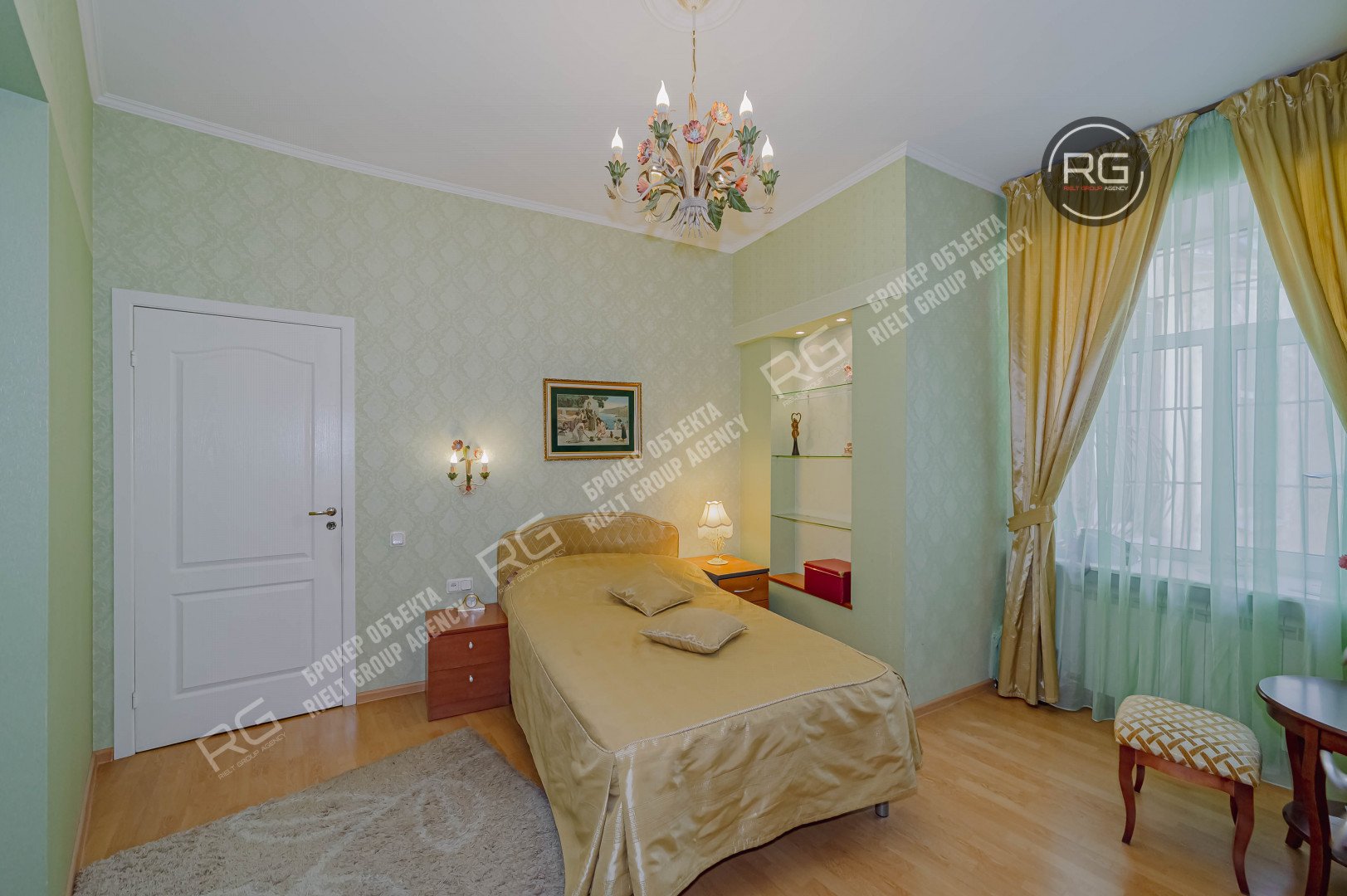  7 окон на Фонтанку! 