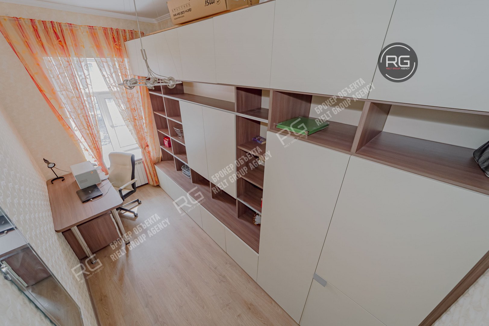   7 окон на Фонтанку!, 176.2 кв.м. 