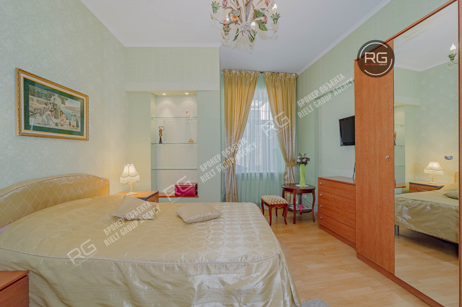   7 окон на Фонтанку!, 176.2 кв.м. 