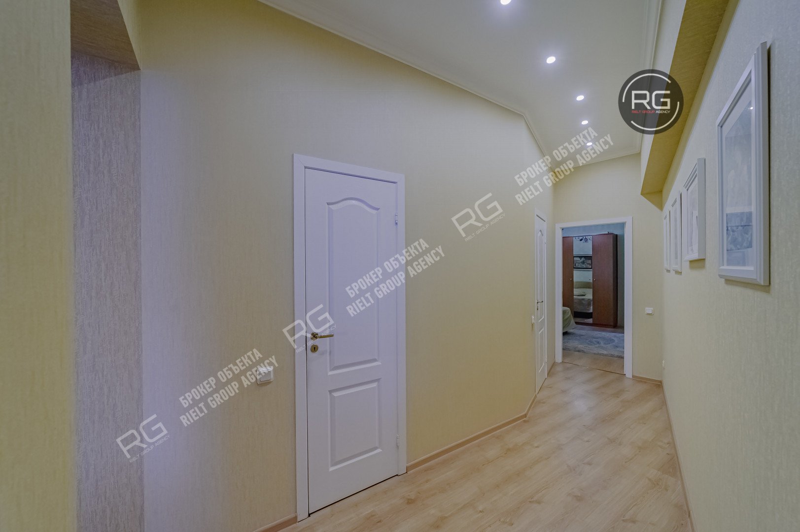   7 окон на Фонтанку!, 176.2 кв.м. 