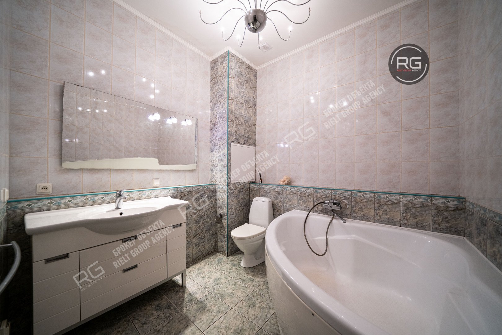   7 окон на Фонтанку!, 176.2 кв.м. 