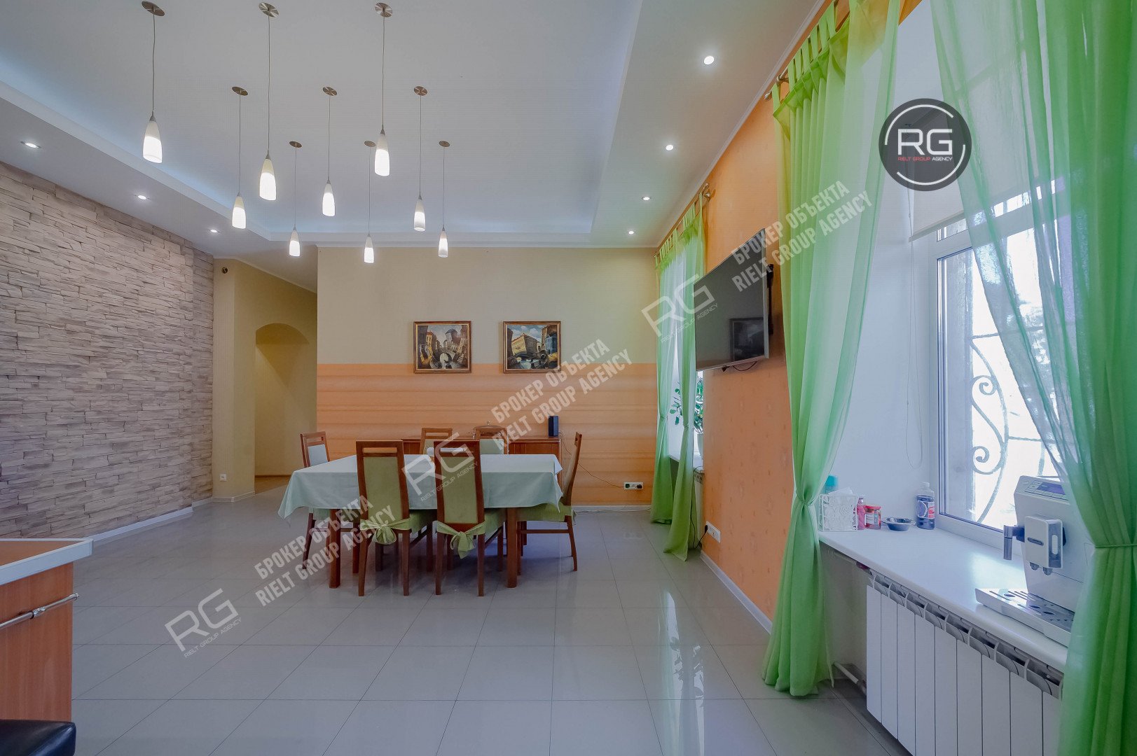   7 окон на Фонтанку!, 176.2 кв.м. 