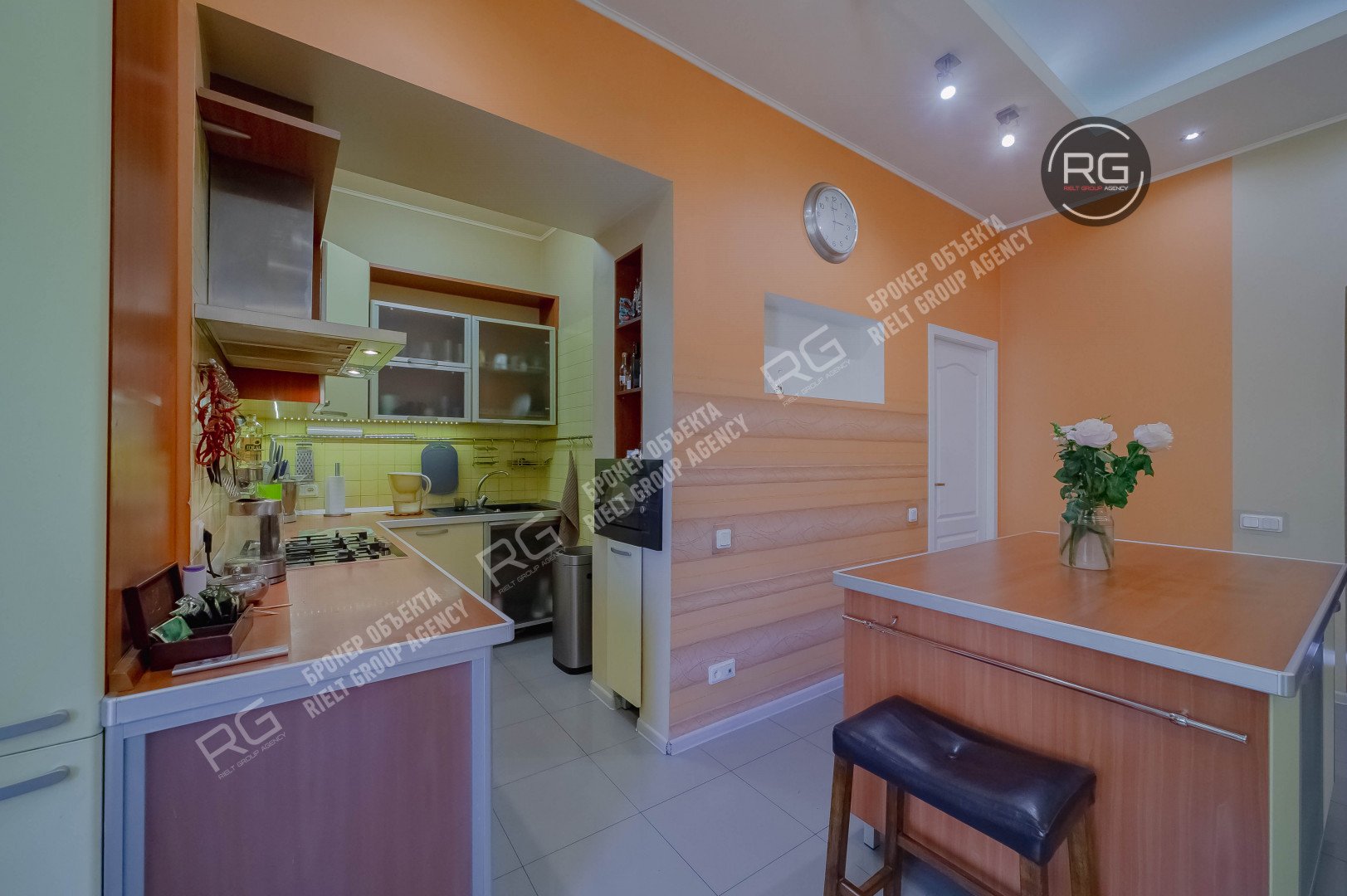   7 окон на Фонтанку!, 176.2 кв.м. 