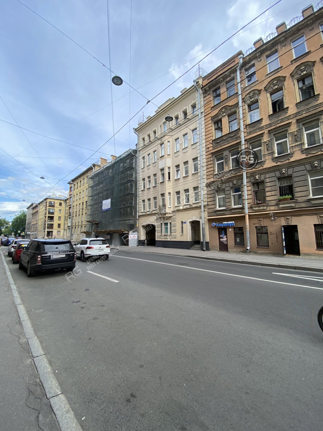  Аренда здания 850м2 рядом с метро 