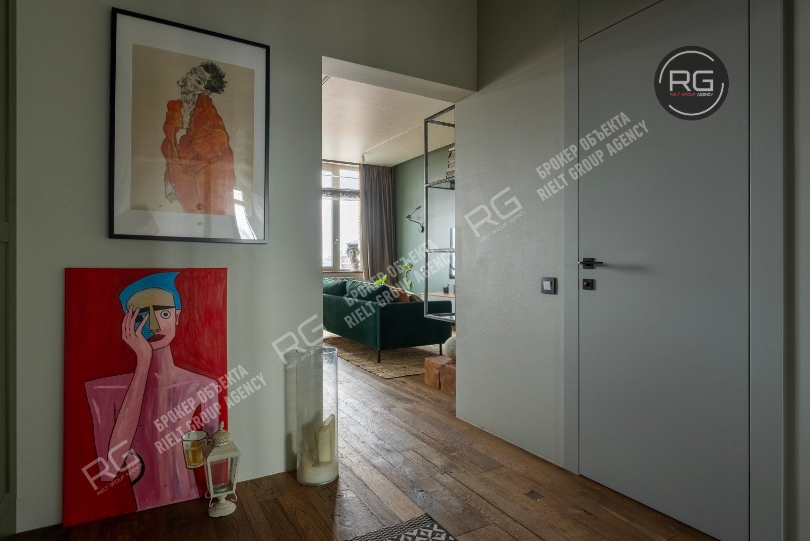   Дизайнерская квартира в центре, 72 кв.м. 