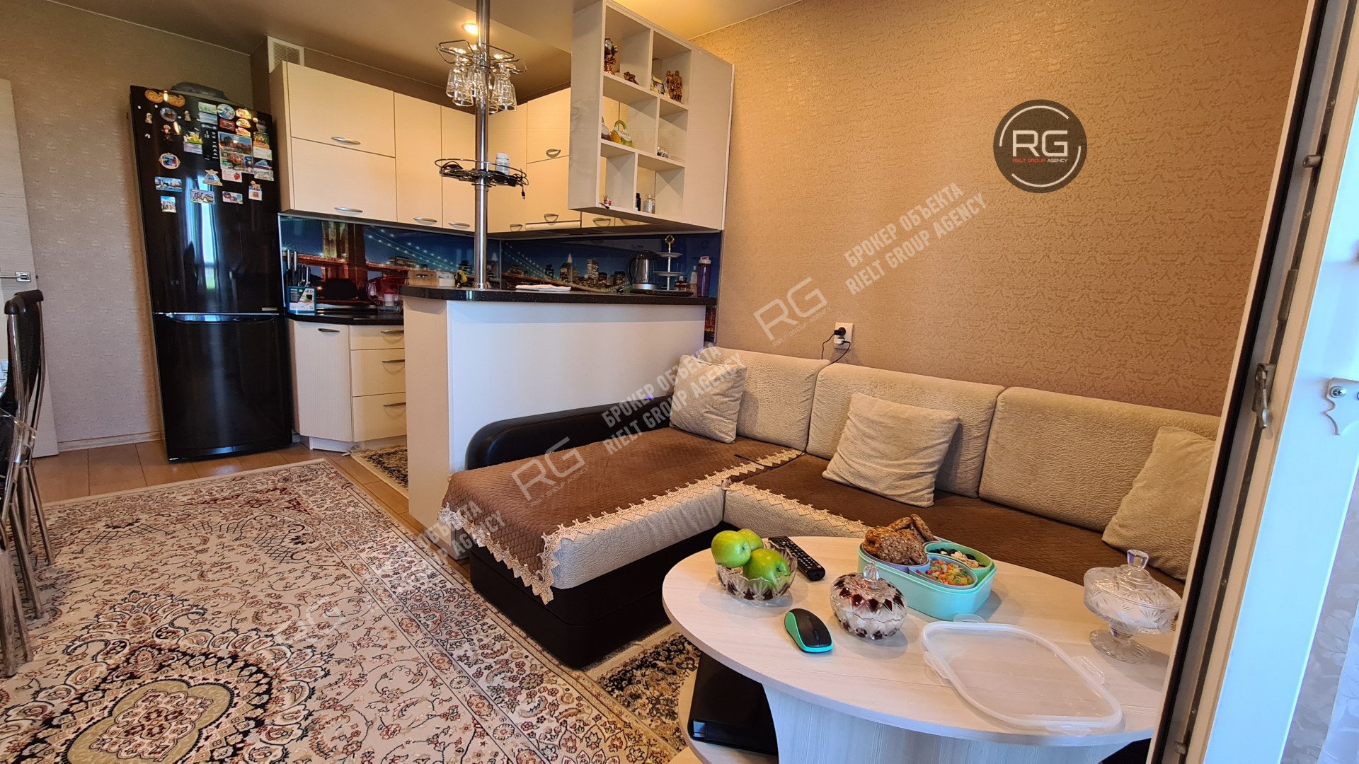   Двухсторонняя квартира с мебелью, 67 кв.м. 