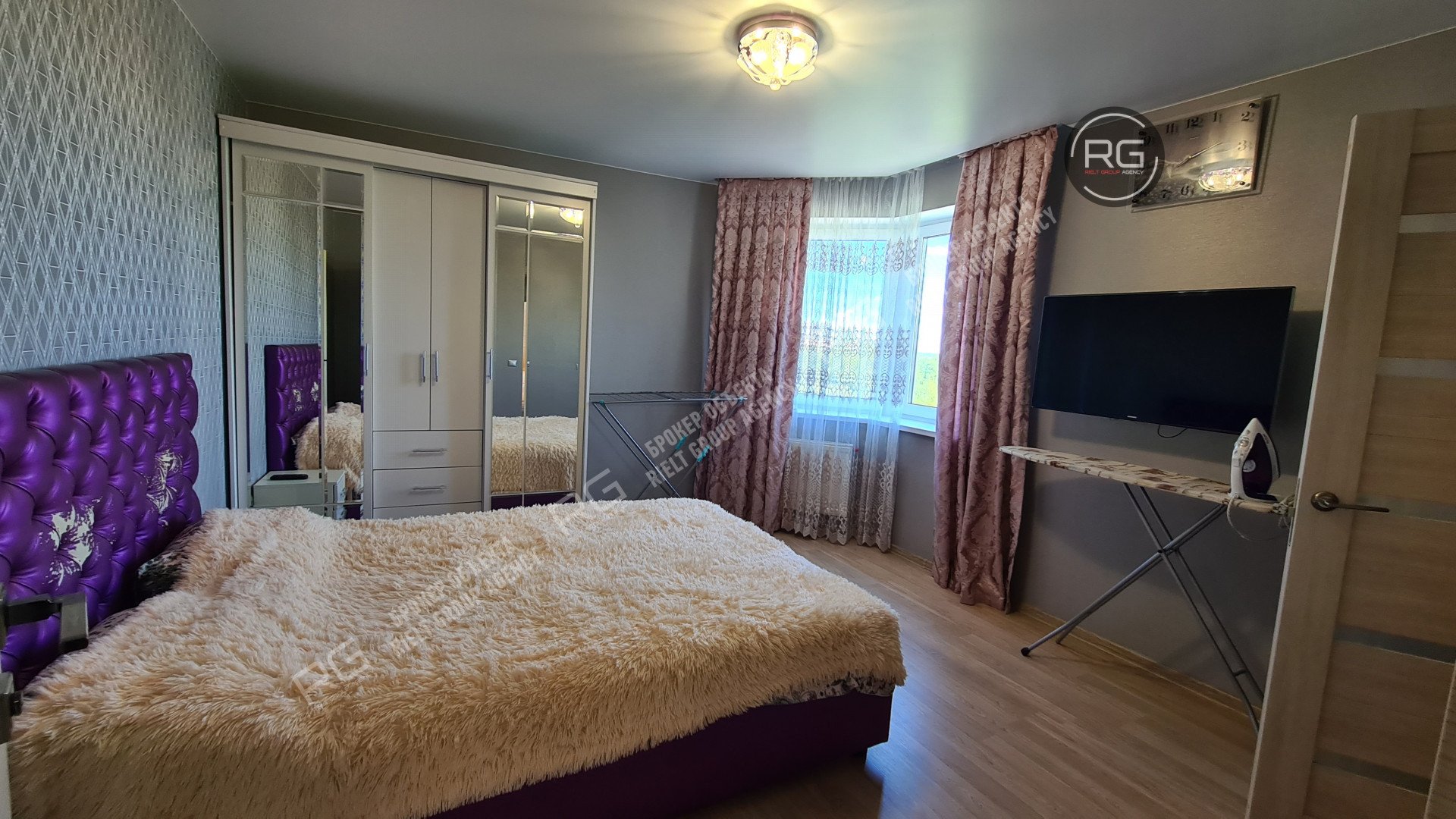   Двухсторонняя квартира с мебелью, 67 кв.м. 