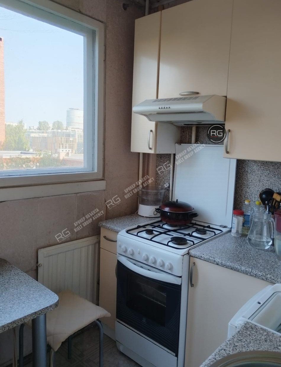   Квартира рядом с метро!, 60.2 кв.м. 