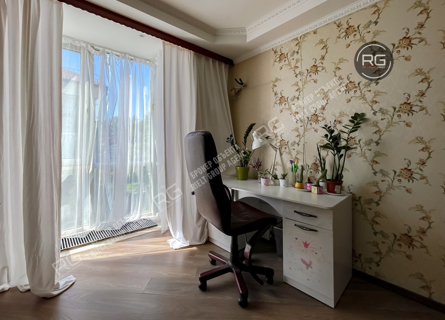   квартира с выходом в парк!, 70 кв.м. 