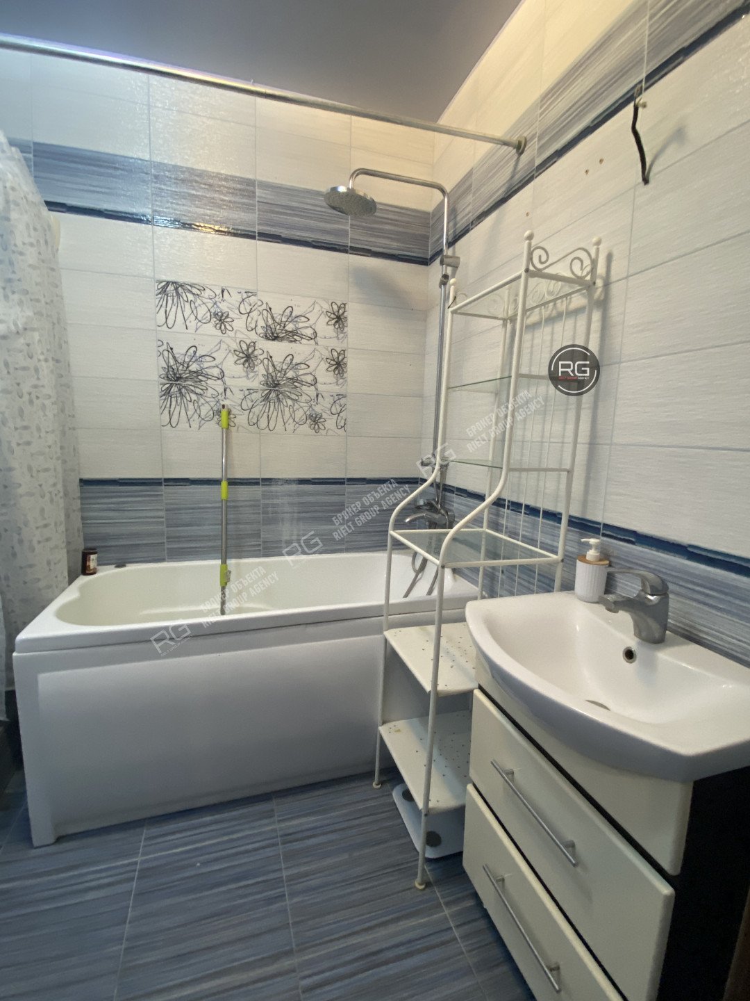   квартира с выходом в парк!, 70 кв.м. 