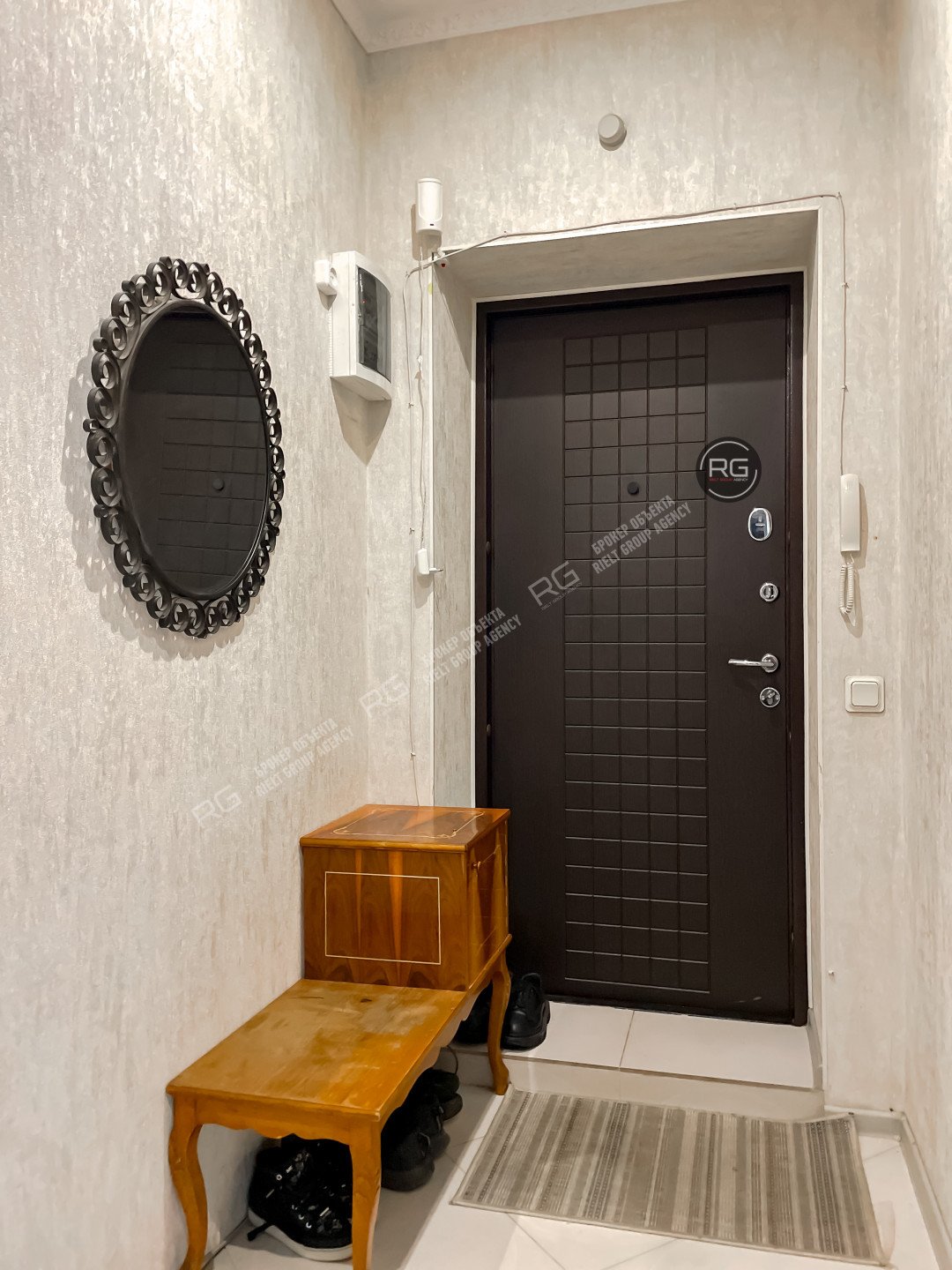   квартира с выходом в парк!, 70 кв.м. 