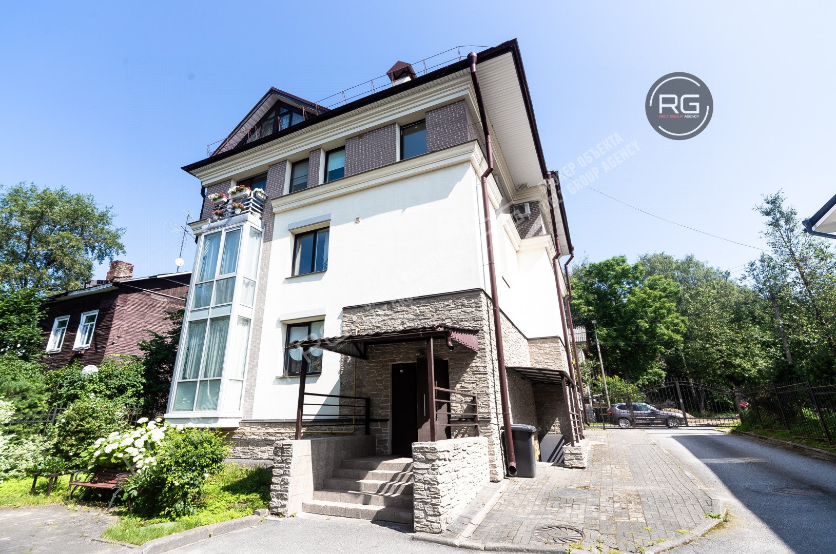   квартира с выходом в парк!, 70 кв.м. 