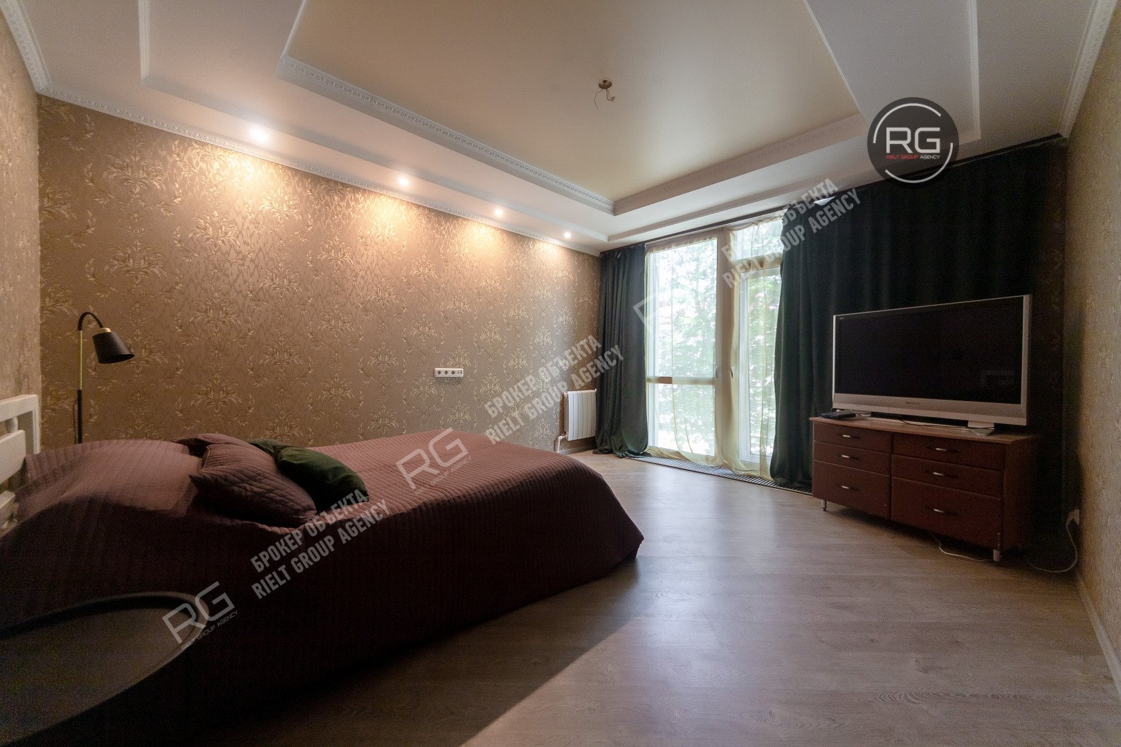   квартира с выходом в парк!, 70 кв.м. 