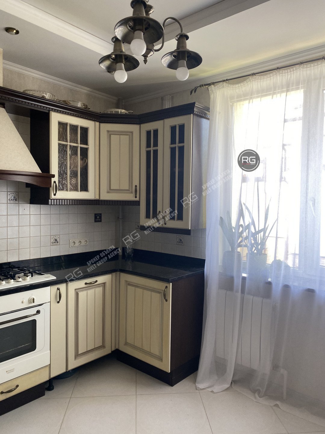   квартира с выходом в парк!, 70 кв.м. 