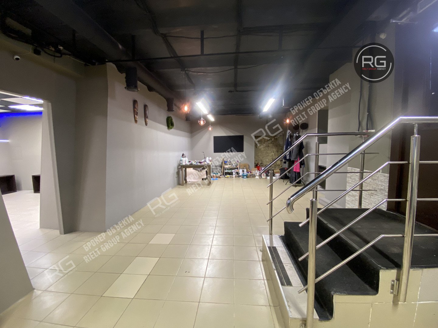   Продажа помещения у метро!, 105 кв.м. 