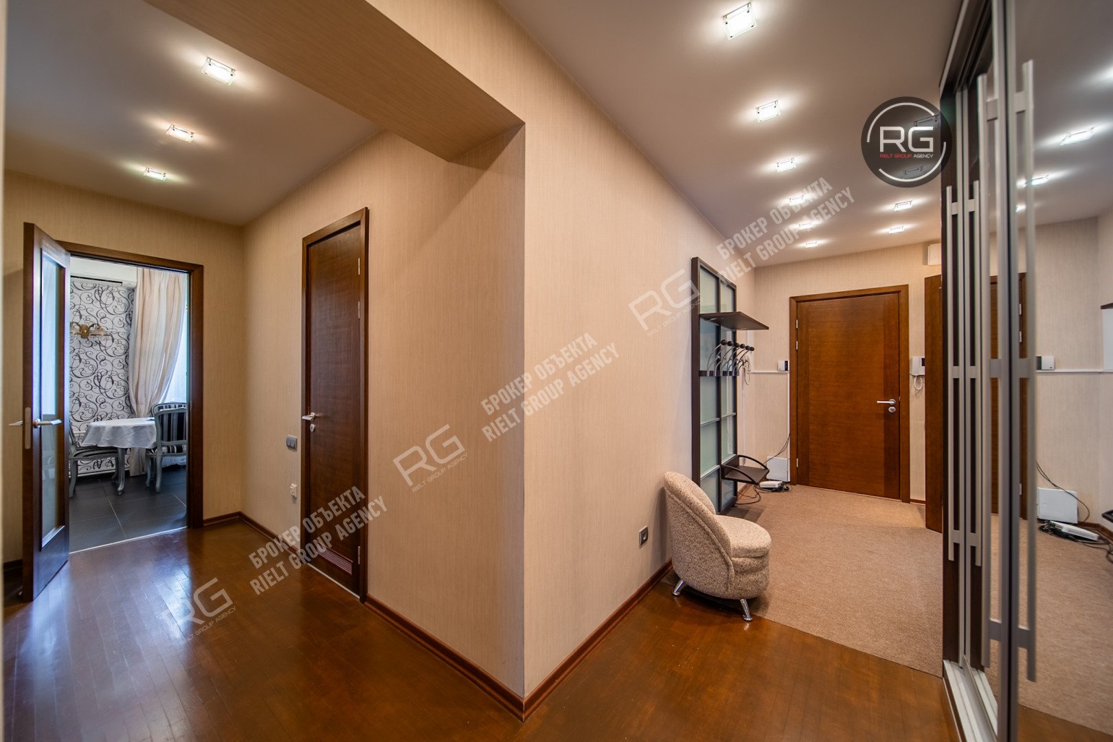   стильная сталинка у Парка Победы, 94.7 кв.м. 