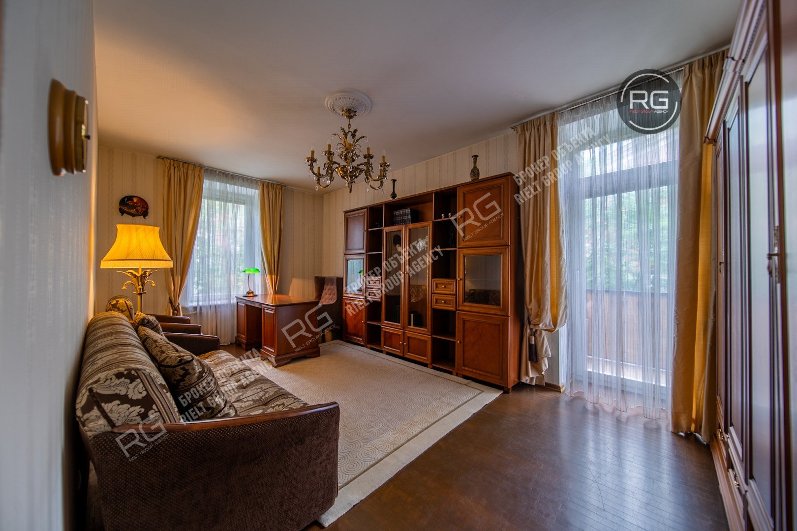   стильная сталинка у Парка Победы, 94.7 кв.м. 