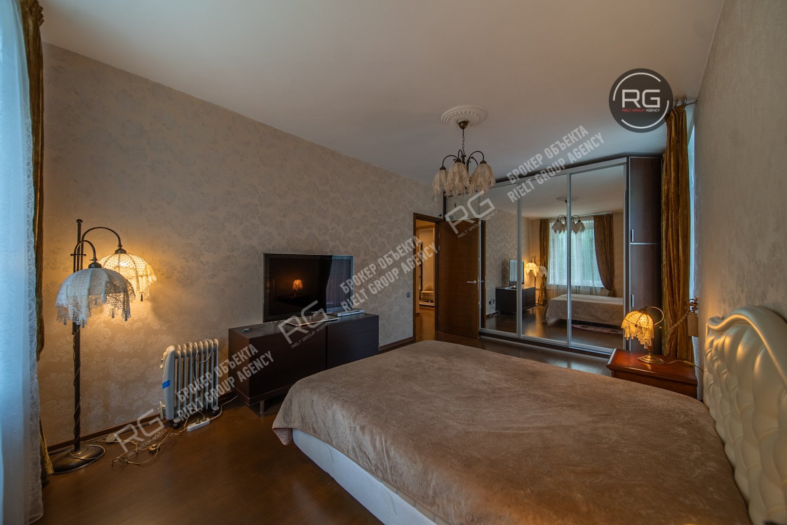   стильная сталинка у Парка Победы, 94.7 кв.м. 