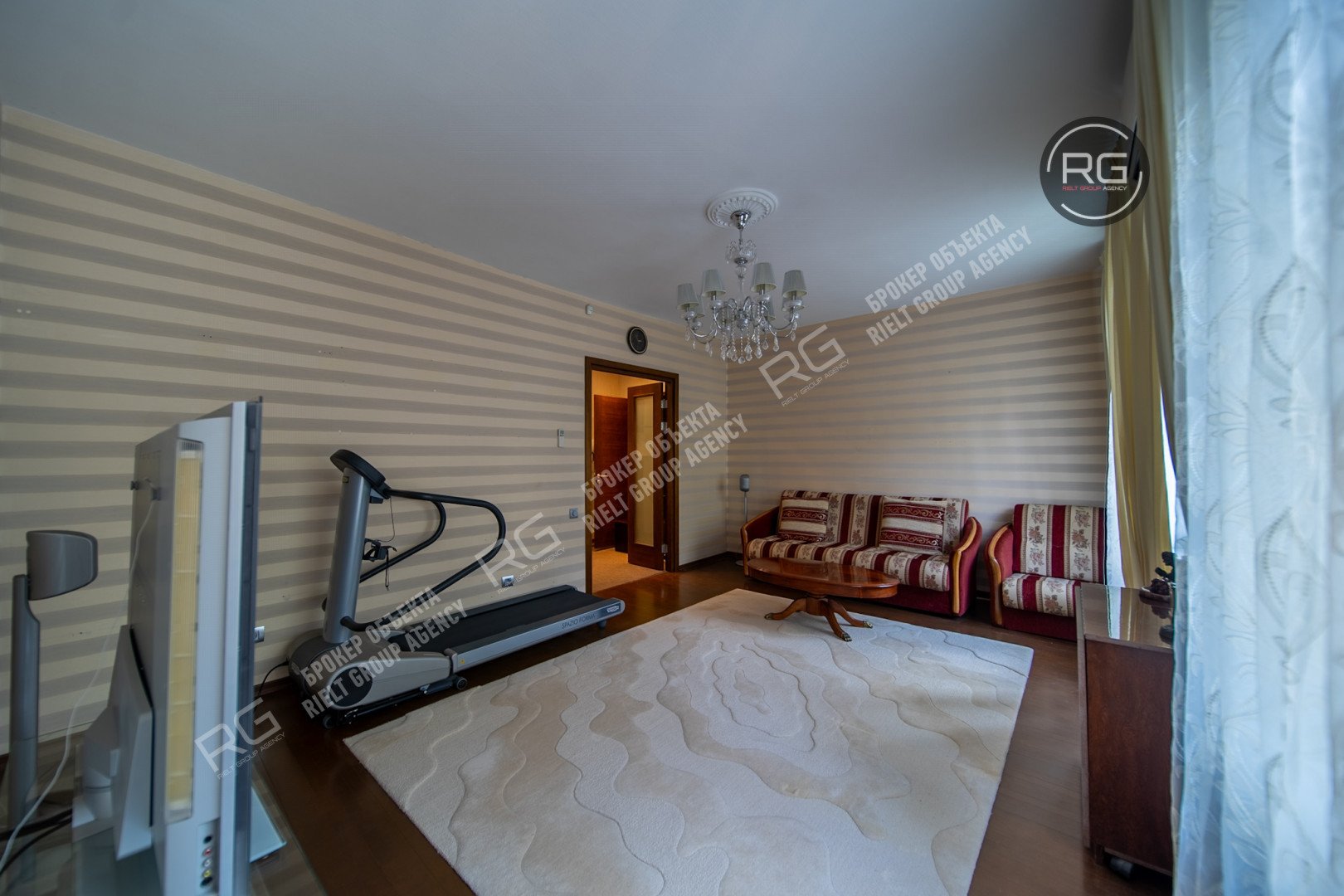   стильная сталинка у Парка Победы, 94.7 кв.м. 