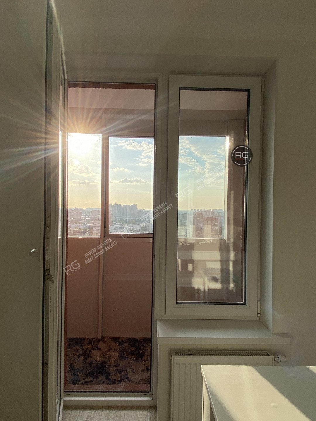   Видовая в 15 мин пешком от метро!, 32.6 кв.м. 