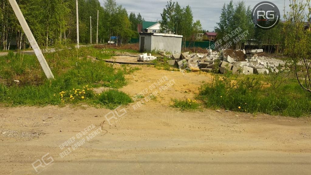  Земельный участок в п.Ковалева 